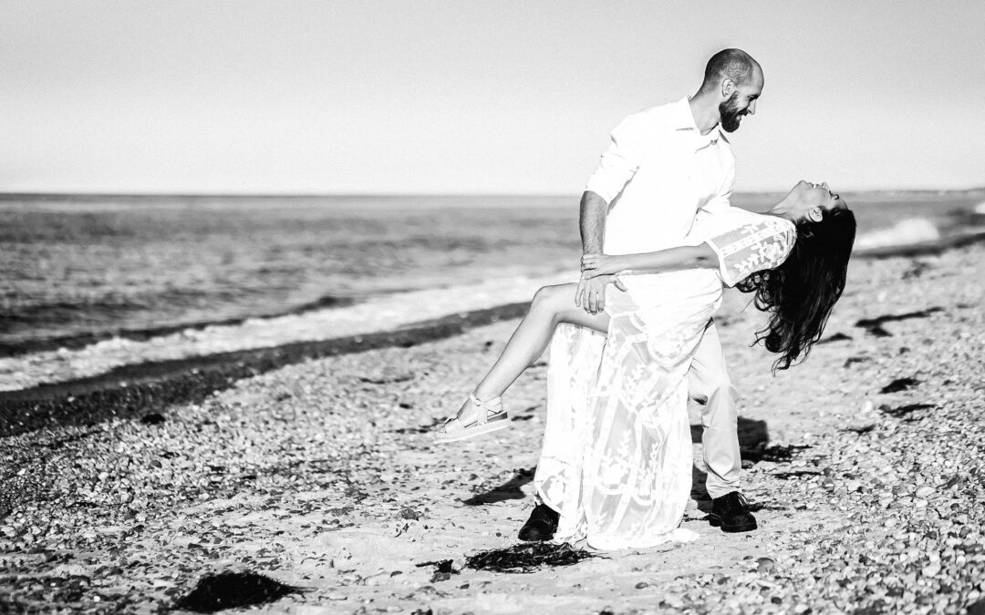 How To Use Your Engagement Photos To Add Some Personality To Your Wedding
